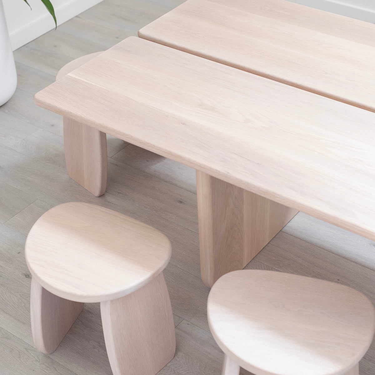Coca Table