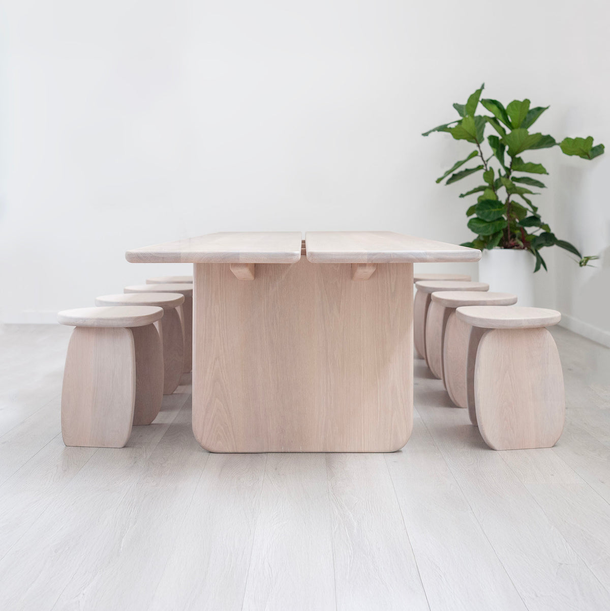 Coca Table